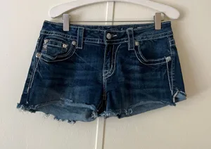 Miss Me Size 28 Mid Jean Shorts Womans thumbnail 1