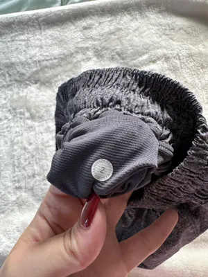 Lululemon Hotty Hot Shorts 2.5" thumbnail 3