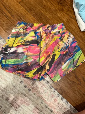 Lululemon Hotty 4" Shorts  thumbnail 2