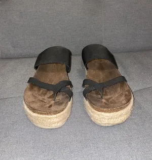 Madden Girl Platform Sandals thumbnail 3