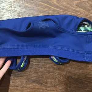 Nike sports bra thumbnail 3