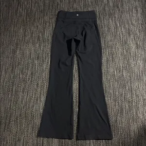 Lululemon Groove Pant Flare *Full-On Luxtreme 31” Legging Size 4 thumbnail 2