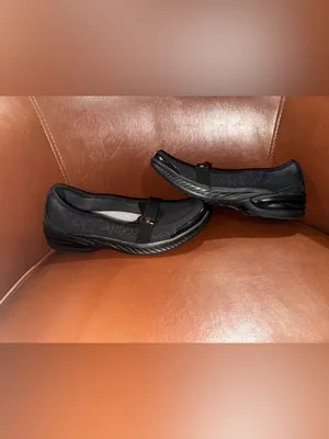 Bzees Slip On Flats Size 7.5 Great Condition thumbnail 3