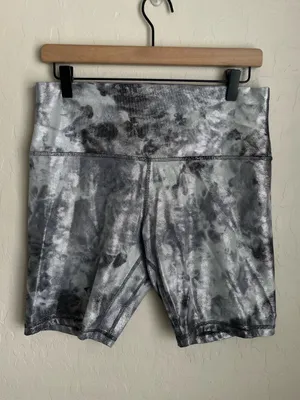 Lululemon align high rise shorts foil shine tie dye 12 special edition thumbnail 4