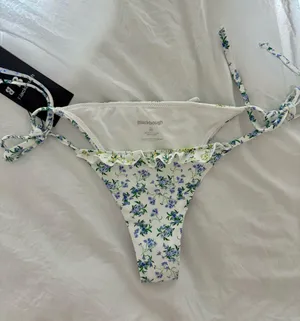 Blackbough Bikini Bottoms thumbnail 1