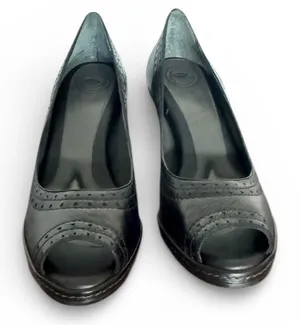 Nurture by Lamaze Sally Black Leather Peep Toe Wingtip Heels Shoes Size‎ 6 thumbnail 1