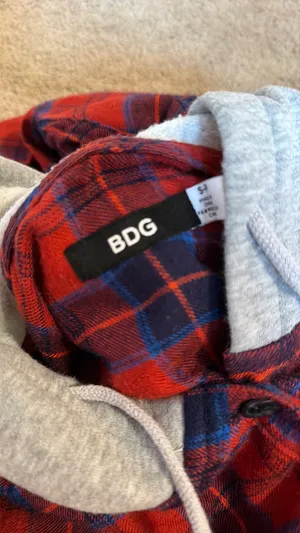 BDG Urban outfitters hooded flannel with buttons size small thumbnail 2