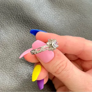 Silver Toned Flower Ring Size 8 thumbnail 3
