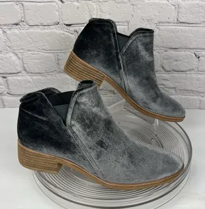 Dolce Vita Velveteen Ankle Booties Sz 8.5 Gray Almond Toe Boho Block Heel Party thumbnail 1
