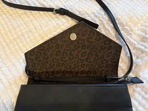 Roxy Black Envelope Crossbody Bag thumbnail 4
