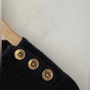 Lauren Ralph Lauren Women’s Black & Metalic Gold‎ Ribbed Sweater Button Detail thumbnail 5