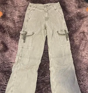 American eagle cargo pants  thumbnail 1
