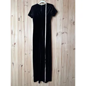 NWT Lulus Eternal Elegance Black Velvet Short Sleeve Maxi Dress Party Holiday L thumbnail 6