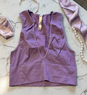 Out From Under Urban Outfitters Seamless Ribbed Deep V-Neck Crop Tank Top Size M thumbnail 1