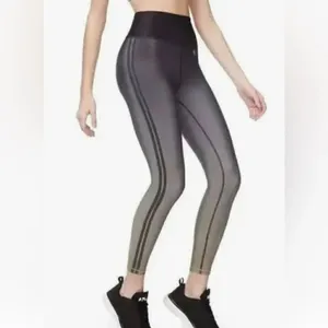 Good American bronze core strength legging thumbnail 2