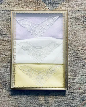 NIB Set of 3 Vintage Handkerchiefs thumbnail 1