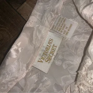 Victoria’s Secret gold label y2k 90s cream open front button lace cami summer thumbnail 4