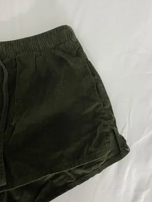 H&M Olive Green Ribbed Shorts thumbnail 4