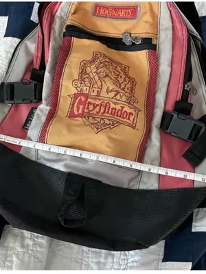 Harry Potter Hogwarts Gryffindor Backpack Fair Condition thumbnail 7