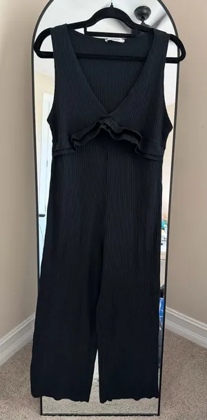 Zara Ribbed Black Sleeveless Jumpsuit with Ruffle Detail thumbnail 1