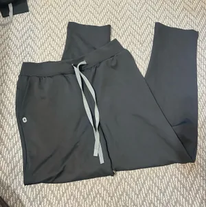FIGS Scrub Pants thumbnail 1