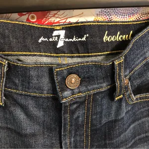 7 For All Mankind Bootcut Dark Wash Stretchy excellent condition Jeans 29 thumbnail 4