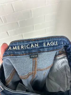 American Eagle Distressed Mom Jeans Size 4 thumbnail 2