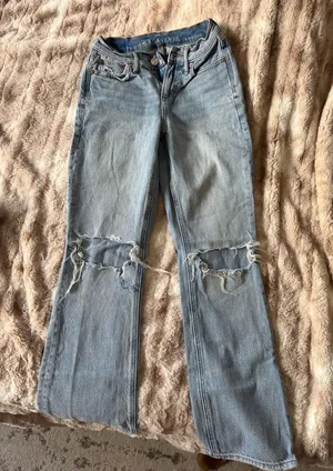 American Eagle Jeans thumbnail 1