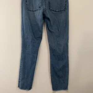 J. Crew Blue Vintage Crop Ankle Length Jeans Structured Cotton Distressed Denim. thumbnail 8