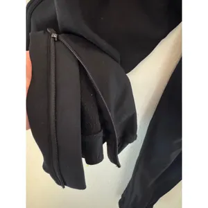 Lululemon pace jogger black women's size 12 thumbnail 4
