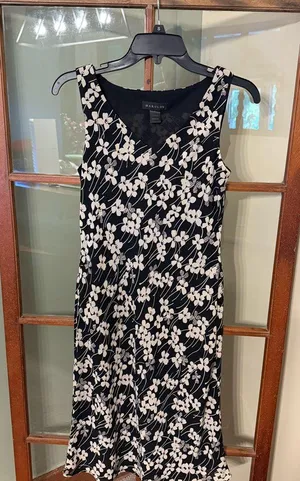 Harold's Vintage Midi Dress Black Size 4 thumbnail 1