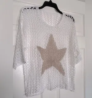 NWOT White Mesh Top with Gold Star Size M thumbnail 5