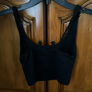 PINK sports bra thumbnail 2
