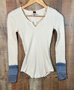 Free People We The Free Cream Waffle Knit Kyoto Cuff Thermal Top XS Mixed Media thumbnail 1