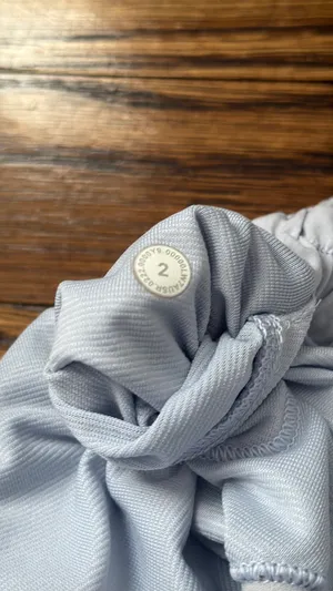 Lululemon Shorts 2.5" Hotty Hot thumbnail 5
