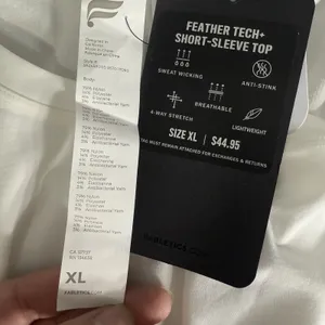 Fabletics Feather Tech + Short-Sleeve Top Shirt Classic White XL New thumbnail 3