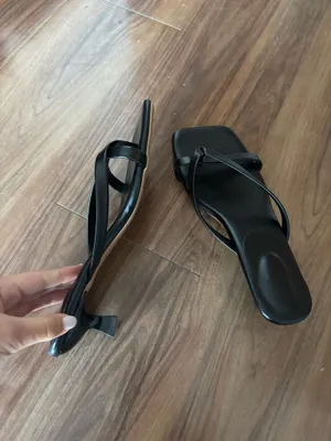 ZARA Black Kitten Heels thumbnail 2