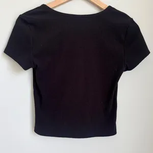 No Boundaries Black Cropped Top Short Sleeve Basic NoBo Cute Casual Crop Shirt thumbnail 2