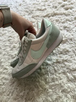 Nike Women's Low-Profile Daybreak Sneakers in Mint Green and White thumbnail 3