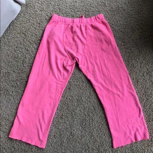 VS pink sweats Sz M thumbnail 3