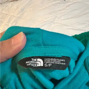 The North Face womens hoodie. Color:Teal Size:Small thumbnail 6