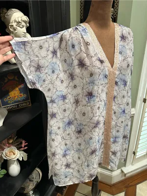 One September “Lyla” Sheer Sequin Floral Tunic – One Size (Fits XS–XL) thumbnail 2