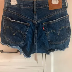 Levi’s 501 shorts thumbnail 2