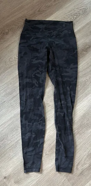 Camo Lululemon Leggings Align thumbnail 1