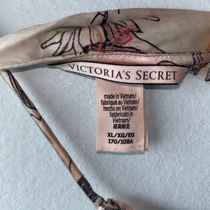 Victoria’s Secret cream & pink satin camisole with black sketched flower print thumbnail 6
