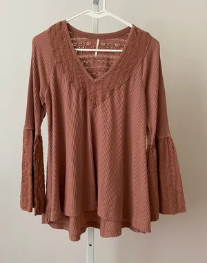Free People‎ XS Boho Top Eyelet Bell Sleeve Waffle Knit Shabby Peasant Blouse thumbnail 1