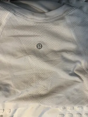 Lululemon Top thumbnail 2