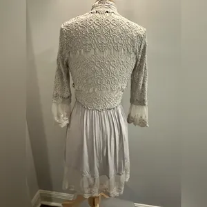 BKE Boutique Chiffon Lace overlay Flyaway Cardigan. Size XSmall Glacier … thumbnail 5