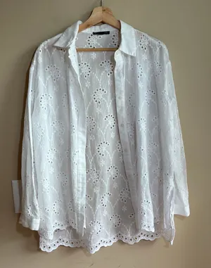 Adrianna Papell embroidered white button down long sleeved shirt womens S cotton thumbnail 1