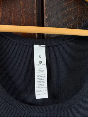 Women's Black Ribbed Modal Cropped Tank Top Small thumbnail 4